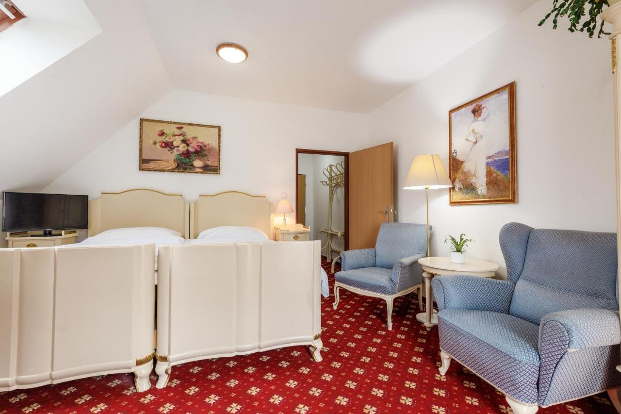 Hotel Farma Hory Karlsbad Exterior foto